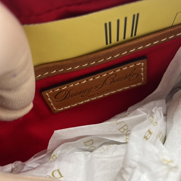 Dooney & Bourke Wexford Leather Camera Crossbody Olive - Picture 7 of 13